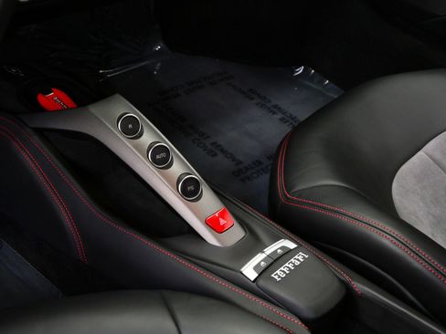 Used 2018 Ferrari 488 GTB image 26