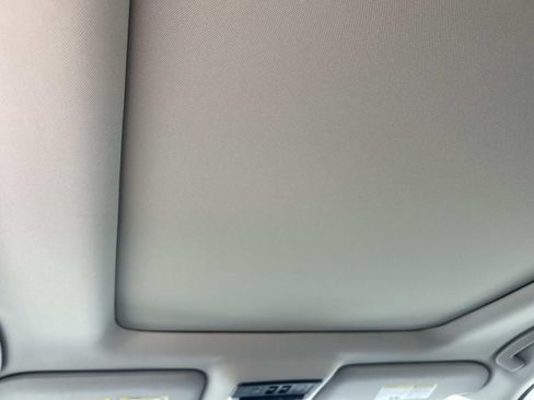 New 2026 Nissan Pathfinder SL w/ SL Premium Package FWD image 24