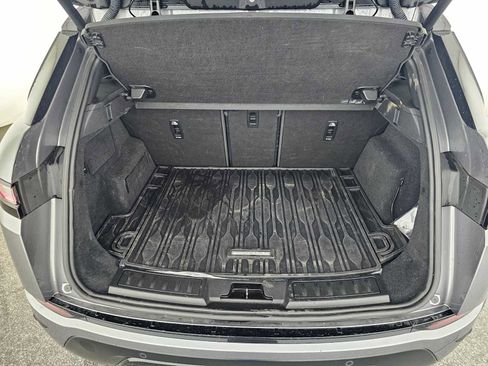 Used 2024 Land Rover Range Rover Evoque S image 14