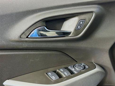Used 2024 Chevrolet Trax RS w/ Driver Confidence Package FWD image 18