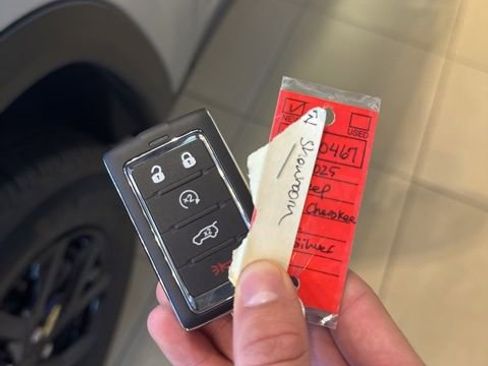 New 2025 Jeep Grand Cherokee L Altitude image 41