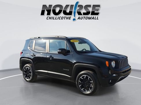 Used 2023 Jeep Renegade Latitude AWD/4WD image 2