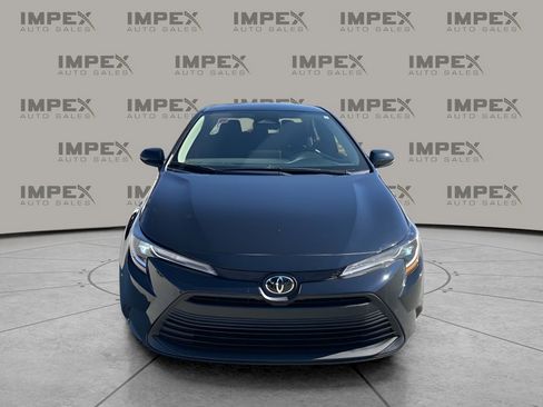 Used 2025 Toyota Corolla LE image 8