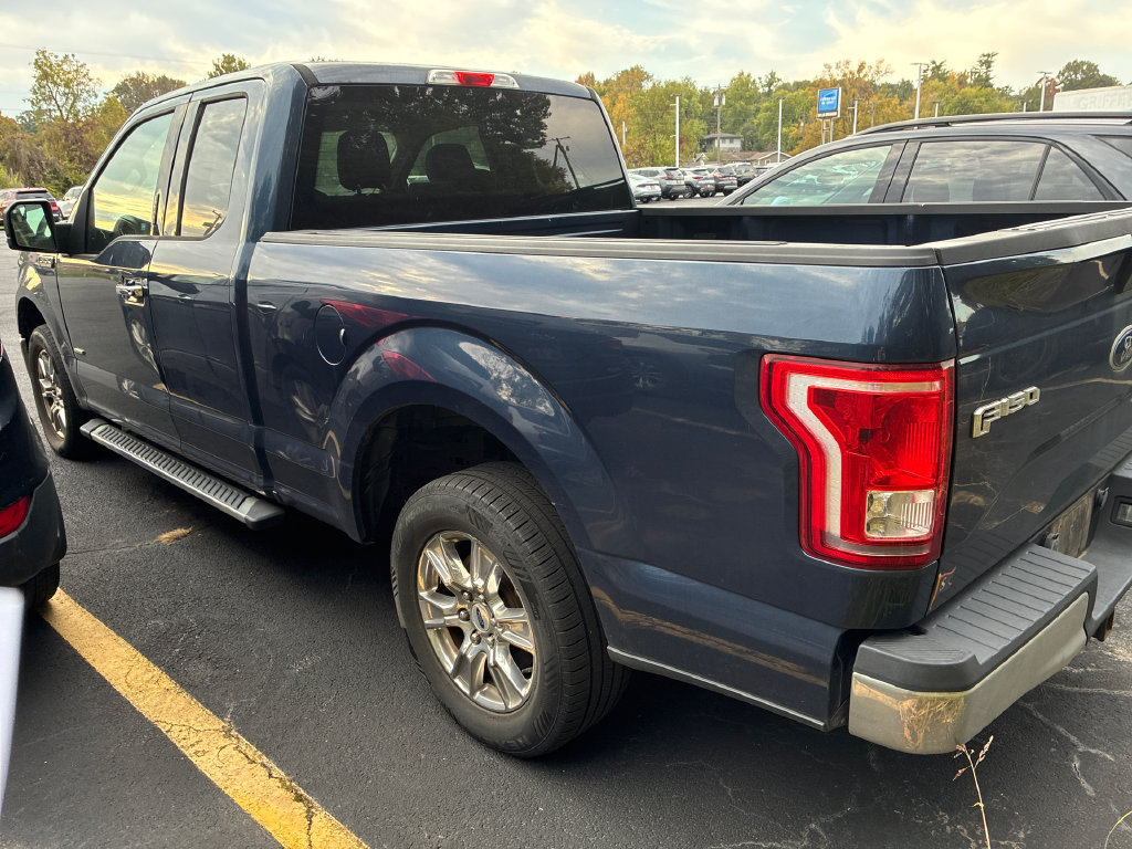 Used 2015 Ford F150 XLT w/ Equipment Group 301A Mid RWD image 4