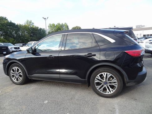 Used 2021 Ford Escape SEL w/ Technology Package image 4