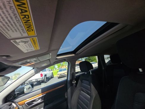 Used 2018 Honda CR-V EX image 15