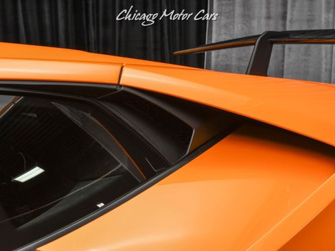 Used 2018 Lamborghini Huracan Performante image 35