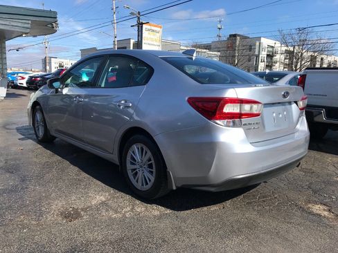 Used 2017 Subaru Impreza 2.0i Premium image 5
