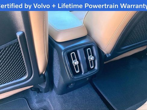 Used 2020 Volvo XC40 T5 Momentum w/ Protection Package Premier image 31