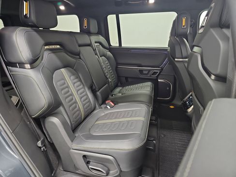 Used 2024 Rivian R1S Adventure AWD/4WD image 23