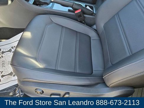 Used 2022 Volkswagen Passat 2.0T SE image 17