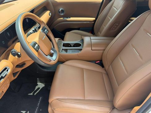 Used 2026 Hyundai Palisade Calligraphy FWD image 5