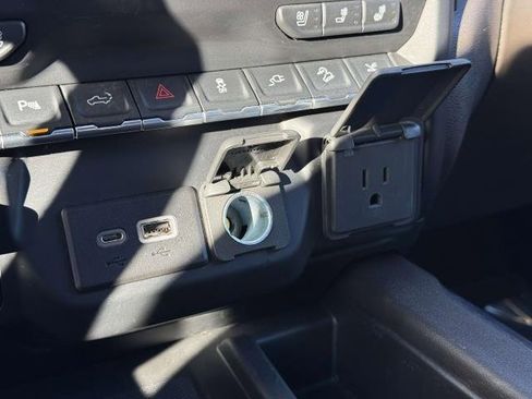 Used 2022 GMC Sierra 1500 Denali w/ Denali Reserve Package image 31