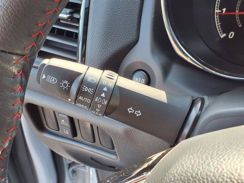 Used 2025 Mitsubishi Outlander Sport LE AWD/4WD image 17