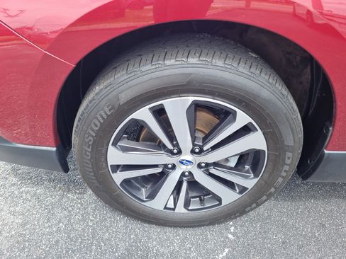 Used 2018 Subaru Outback 2.5i Limited AWD/4WD image 7