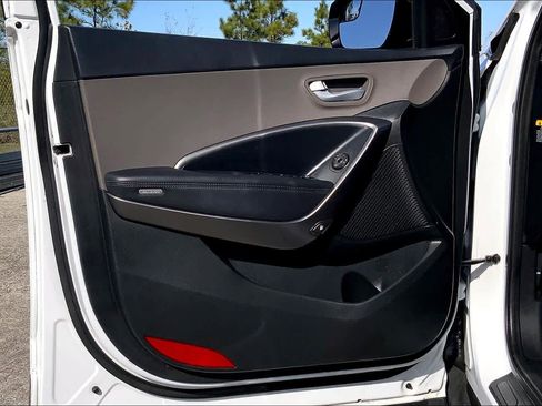 Used 2017 Hyundai Santa Fe Sport image 20