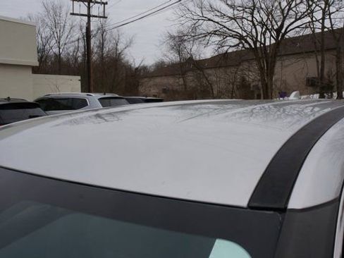 Used 2024 Nissan Rogue SV image 93