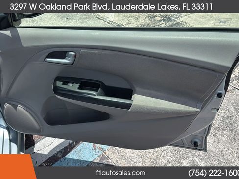 Used 2012 Honda Insight LX image 36