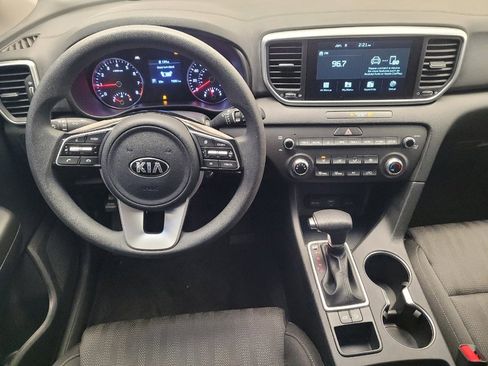 Used 2020 Kia Sportage LX image 22