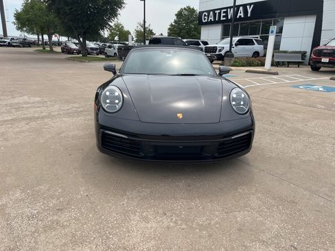 Used 2021 Porsche 911 Carrera image 2