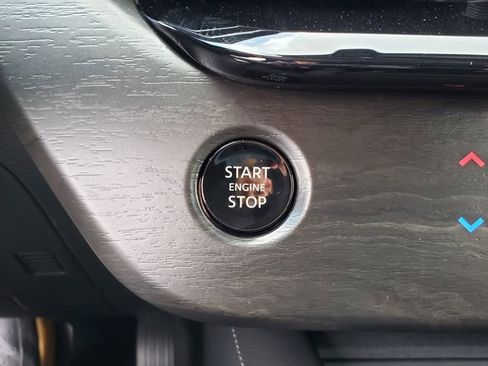 New 2025 Nissan Murano SV w/ Cargo Package image 24