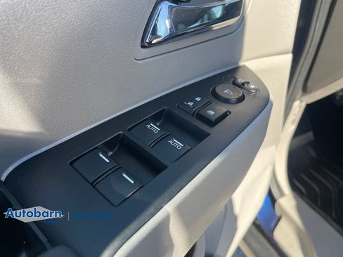 Used 2016 Honda Odyssey EX-L image 11