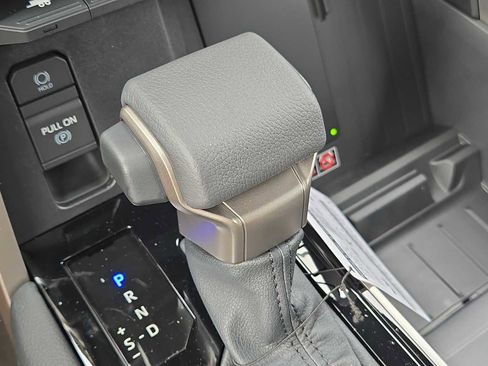 New 2026 Toyota Tundra Limited AWD/4WD image 6