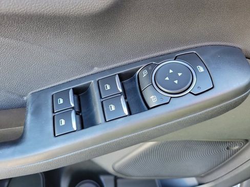 Used 2022 Ford Escape SE w/ SE Sport Appearance Package image 22