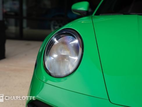 Used 2022 Porsche 911 Turbo image 3