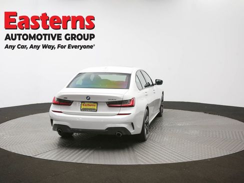 Used 2022 BMW 330i xDrive Sedan w/ M Sport Package image 40