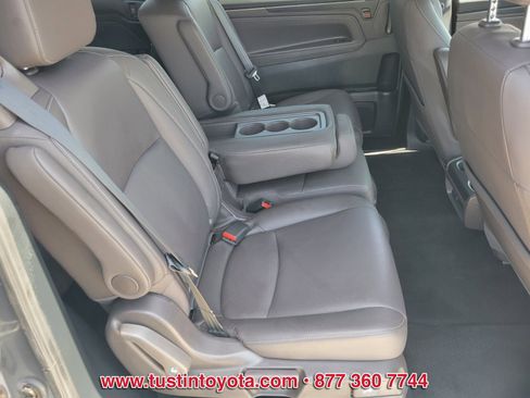 Used 2023 Honda Odyssey EX-L image 16