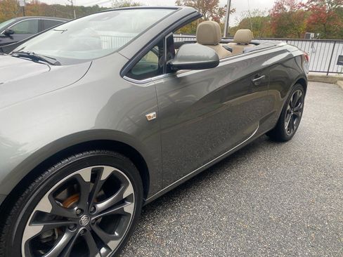 Used 2017 Buick Cascada Premium image 34
