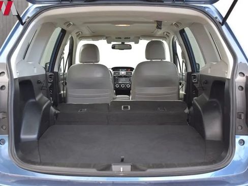 Used 2015 Subaru Forester 2.5i Premium AWD/4WD image 32