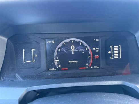 Used 2025 Toyota 4Runner SR5 AWD/4WD image 13