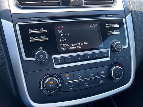 Used 2016 Nissan Altima 2.5 S w/ Power Driver Seat Package FWD image 6