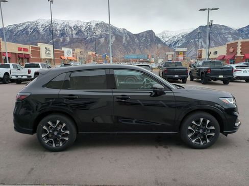 New 2026 Honda HR-V EX-L image 2