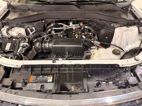 Certified 2024 Ford Explorer XLT w/ Equipment Group 202A AWD/4WD image 7