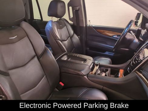 Used 2017 Cadillac Escalade Premium Luxury image 10
