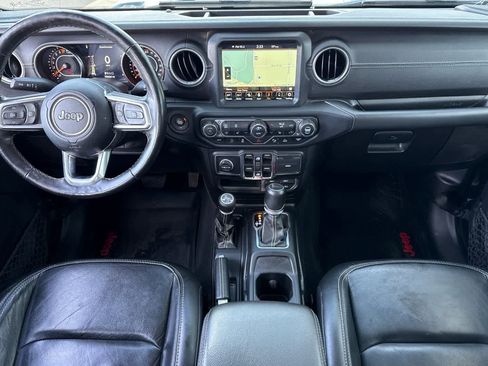 Used 2020 Jeep Gladiator Overland image 3