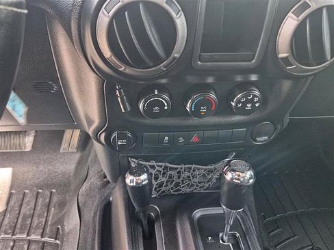 Used 2012 Jeep Wrangler Sport AWD/4WD image 14