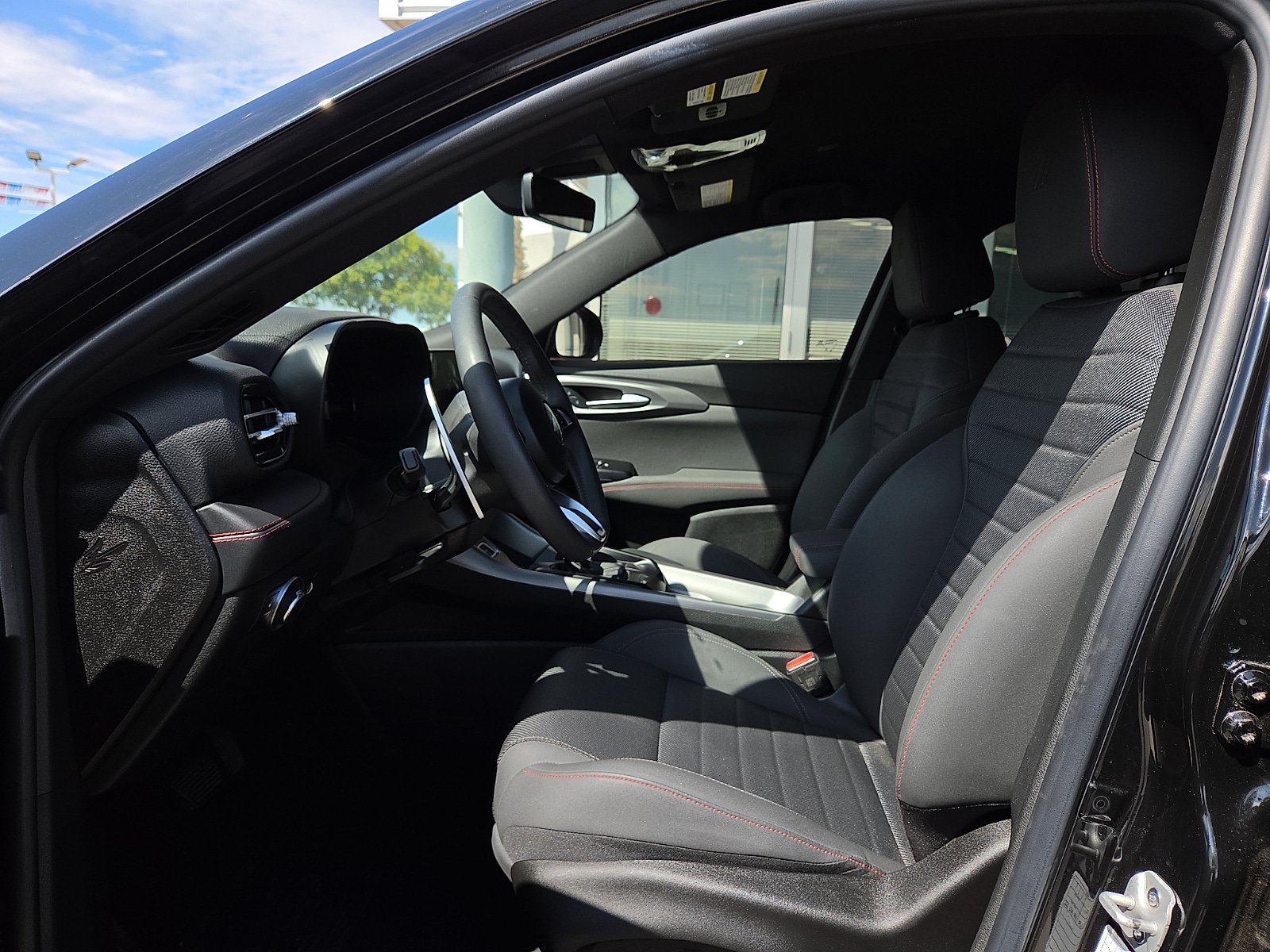 Used 2024 Dodge Hornet R/T AWD/4WD image 16