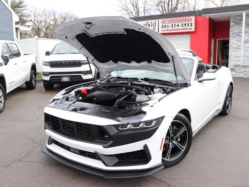 Used 2025 Ford Mustang Premium image 44