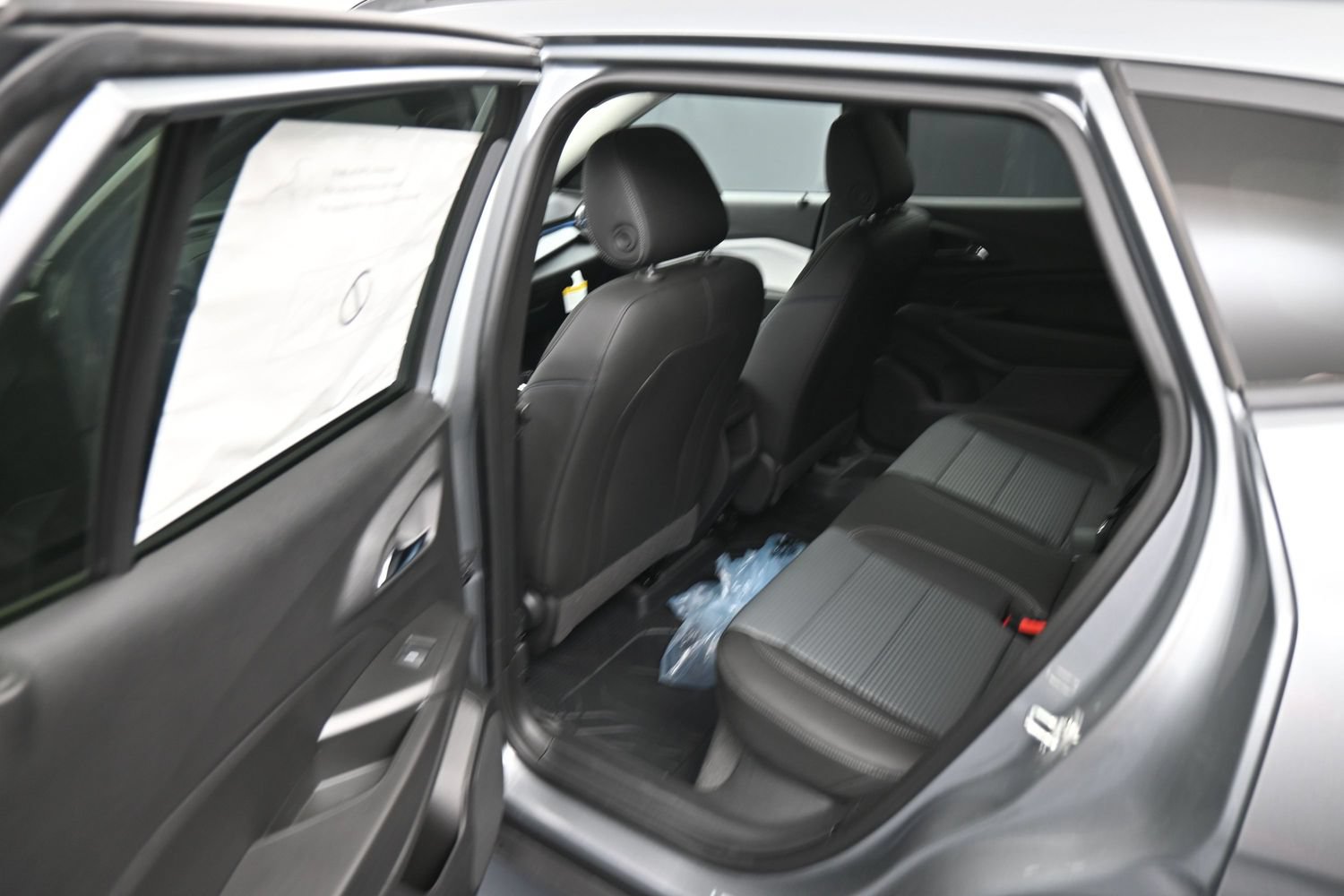 Used 2026 Chevrolet Trax LT FWD image 17