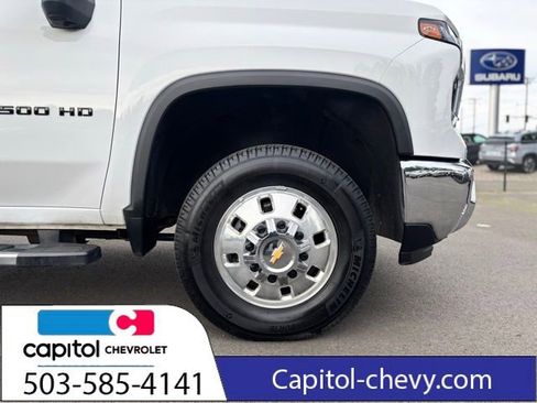Used 2025 Chevrolet Silverado 3500 LTZ image 21