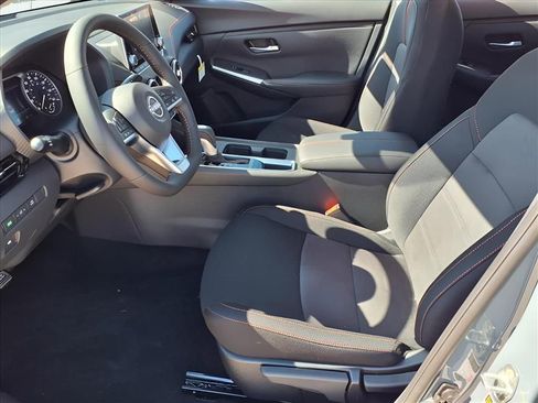 New 2025 Nissan Sentra SR image 12