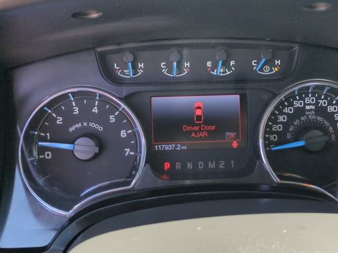 Used 2014 Ford F150 XLT w/ Equipment Group 302A Luxury AWD/4WD image 18