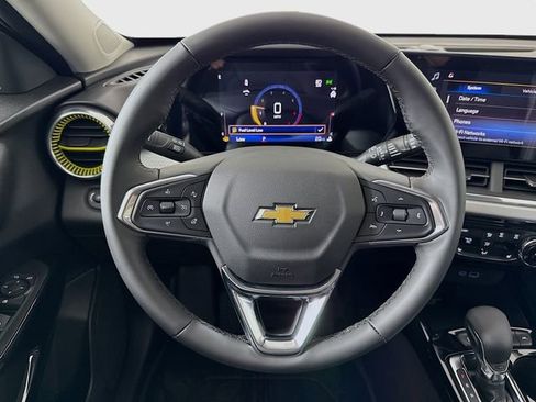 New 2026 Chevrolet Trax LT w/ Driver Confidence Package image 13