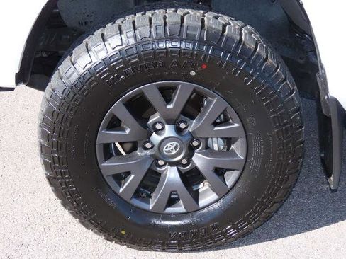 Used 2022 Toyota Tacoma SR5 image 13