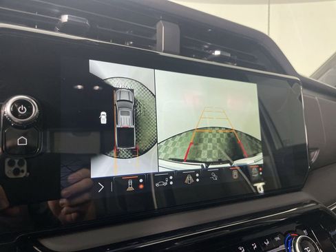 Used 2025 GMC Sierra 1500 AT4X image 14