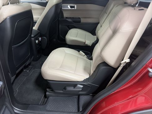 Used 2020 Ford Explorer Limited image 27